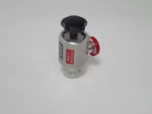 VAT F-60048-491 2 PORT MANUAL VACUUM VALVE NW 16 UHV ULTRA HIGH VACUUM - Picture 1 of 11