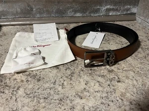 Salvatore Ferragamo Cintura Gancini Regolabile e Reversibile 36 con Ricevuta Regalo - Foto 1 di 5