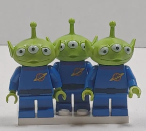 Lego Minifigure Toy Story LOT of 3 Aliens - Picture 1 of 3