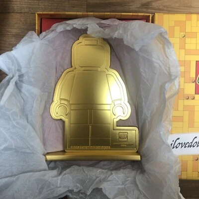 2022 Lego VIP Gold membership trophy in Lego Korea store. - Image 1 of 4