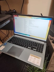 ASUS Vivobook FHD Laptop, 8-Core Intel i3 8GB RAM 256GB SSD Windows 11 Home - Picture 1 of 4
