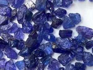 Blue Color Fine Natural Tanzanite Crystals Rough Gemstones 432 Carats - Picture 1 of 3