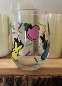 Bunnies and Chicks and Sprinkles Stemless Wine Glass 20oz Easter Spring - Picture 1 of 4