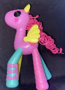 MGA Lalaloopsy MINI Caballo Lala-Oopsy Almendra con Alas Volumen 1 - Imagen 1 de 2