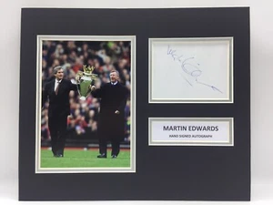RARA Exposición de Foto Firmada de Martin Edwards Manchester United + Autógrafo de Autenticidad 1999 - Imagen 1 de 3