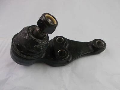 Junta de rótula de suspensión delantera inferior Carquest se adapta a Mazda Millenia 1995-2002 Foto 1 de 4