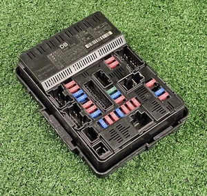 2013-2014 Nissan Pathfinder Control Unit IPDM Fuse Relay Box OEM USED 284B73JA0B - Picture 1 of 8