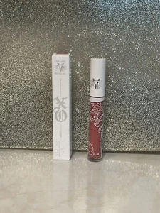 KVD Vegan Beauty XO Lip Gloss in Petunia 30 - Picture 1 of 5