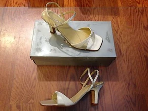 Grace Flora Candlelight Silk Formal Wedding Shoes Open Toe Pumps ~ Sz 7 ~ NIB - Picture 1 of 3
