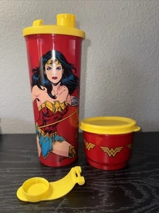 Tupperware Wonder Woman Set 16 Unzen Becher & Snackbecher Neu - Bild 1 von 3
