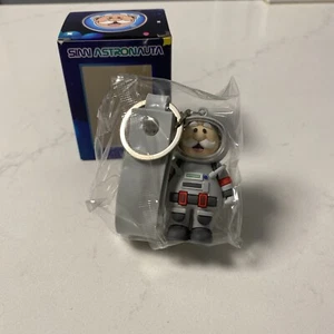 LLAVERO DR SIMI ASTRONAUTA Keychain - Picture 1 of 6