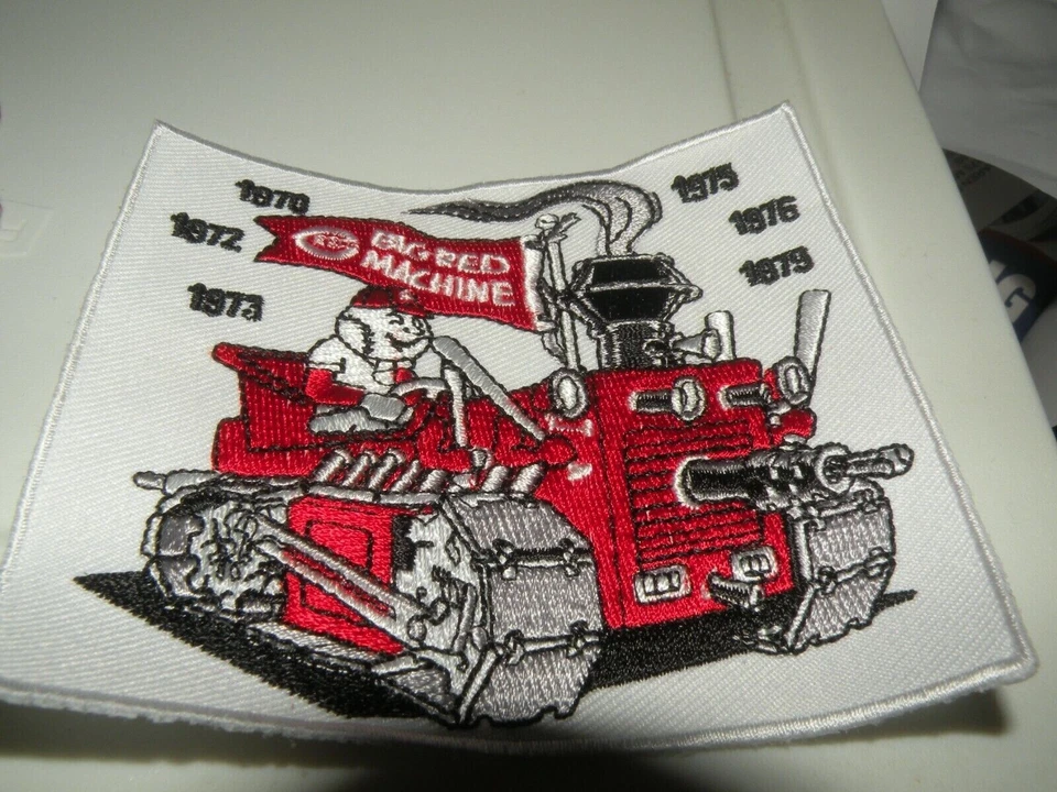 CINCINNATI REDS  big red machine jacket patch 1969-80 - Image 1 of 1