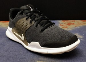 nike arrowz mens trainers black