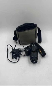 Nikon D3000 Black AF-S DX VR Nikkor Zoom Lens Digital SLR Camera w/ Accessories - Picture 1 of 9