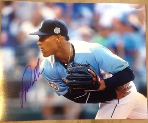Taijuan Walker Hand SIgned 8x10 Photo Seattle Mariners - Picture 1 of 2