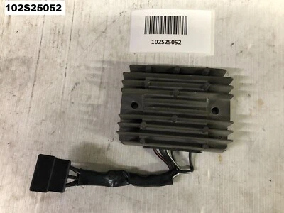 SUZUKI GSXR 1000 2003 VOLTAGE REGULATOR GENUINE OEM M2039 LOT102 102S25052 Foto 1 de 4