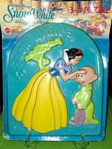 Vintage Disney's Snow White w/Dopey 3D Puzzle - Picture 1 of 2