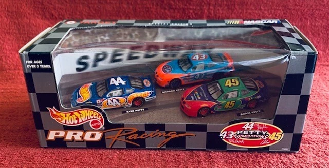 Petty Family 3-car set 1:64 Hot Wheels NASCAR diecast - Image 1 of 4