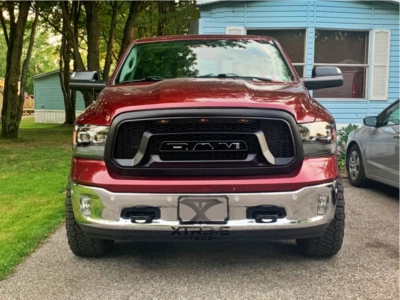 Rejilla estilo rebelde pintada negra brillante para 13-23 Ram 1500 / Ram 1500 Classic Foto 1 de 3