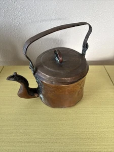 Tetera antigua de cobre - fondo dañado - para fines decorativos - Imagen 1 de 8
