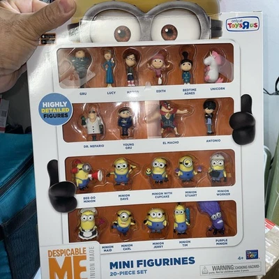 Despicable Me Minion Made 20pc Mini Figurines Set Toys R Us New Sealed - Image 1 of 4