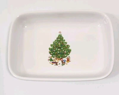 Pfaltzgraff Christmas Heritage Hors d'Oeuvre Tray 6" x 4-1/4" - Image 1 of 3