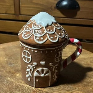 Pottery Barn Gingerbread House Lidded Stoneware Mug Holiday Christmas New in Box - Picture 1 of 9