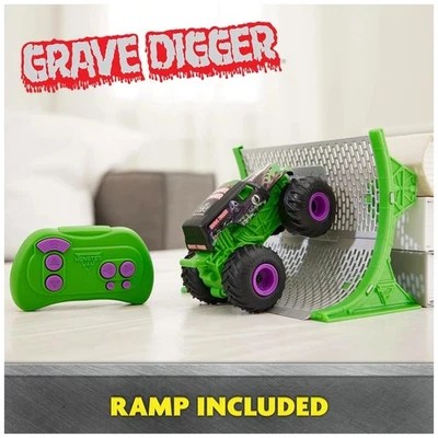 Monster Truck RC Grave Digger con rampa de lanzamiento, juguete de control remoto rápido Foto 1 de 4