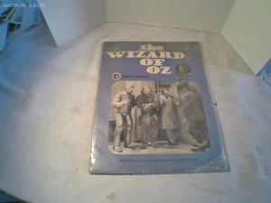 The Wizard of OZ MGM Special Merchandise Edition - 1939 - Movie Scenes - Picture 1 of 5