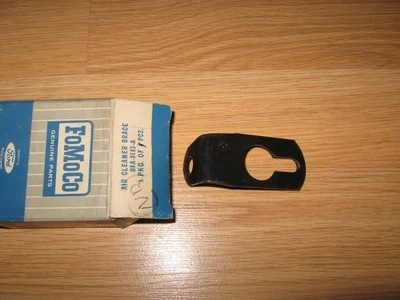 Soporte de filtro de aire Ford Customline 1953-1959 nuevo de lote original B8A-9663-A OEM Foto 1 de 3