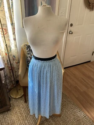 Falda midi plisada de gasa estampada de estrellas azules cintura elástica para mujer tórrida talla 2 Foto 1 de 4