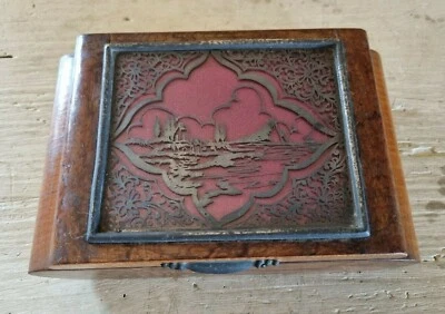 Scatola porta sigarette in legno ciliegio olivo con vetro della I° metà XX sec. - Immagine 1 di 4