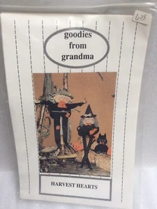 Goodies from Grandma Harvest Hearts Puppe Muster Hexe Vogelscheuche JOL Katze - Bild 1 von 3