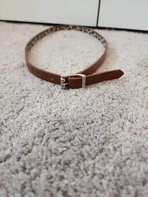 Cinturón Betsey Johnson pequeño marrón Foto 1 de 4