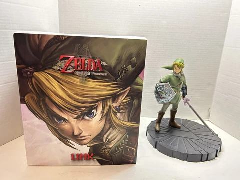 Legend Of Zelda: Twilight Princess Link Deluxe Collector's Figure w/ Box Cover