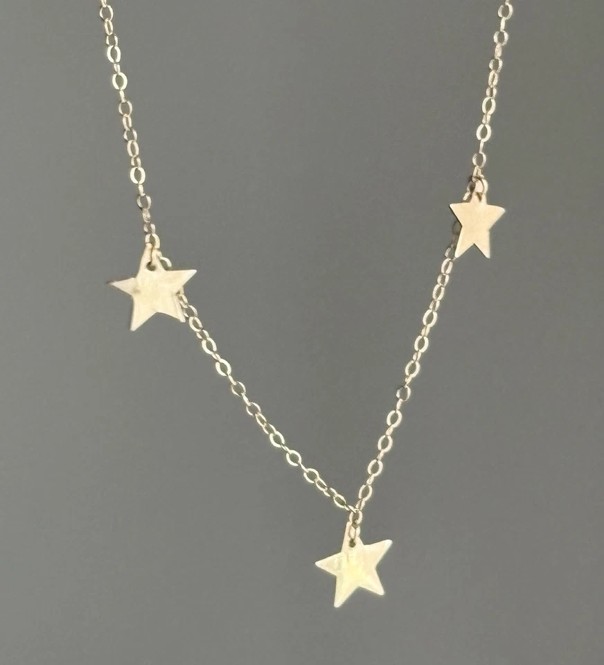 Collar de estrellas estacionadas de oro amarillo macizo de 14k delicadas capas de 16 pulgadas para dama Foto 1 de 4