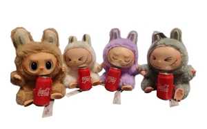 POP MART The Monsters Labubu Have a Seat - Blind Box Coca Cola FEHLDRUCK NEU - Bild 1 von 1