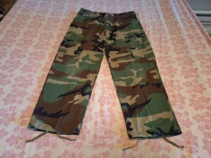 U.S. Army Woodland Camouflage Pattern Combat Hot Weather Trousers Medium-Short  - Bild 1 von 6