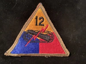 WW2 12TH ARMOR DIVISION ORIGINAL GREENBACK PATCH IN EXCELLENT CONDITION - Picture 1 of 2