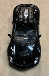 Braha- Porsche 918 Spyder,black  - 1/24 Scale Plastic. Toy Car untested.