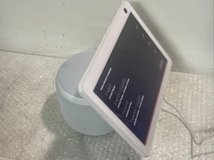 Amazon Echo Show 10 - Glacier White (3rd Gen) - Picture 1 of 10