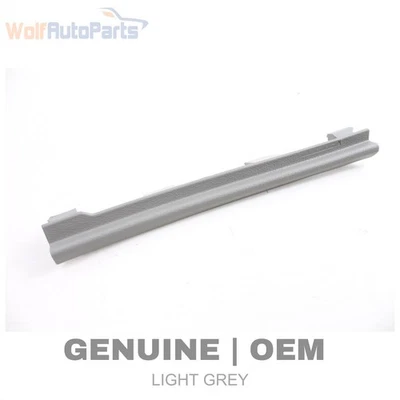 2007-2008 AUDI RS4 - Front Right Center Interior A Pillar TRIM 8E0868204 - Image 1 of 4