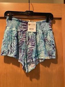 Salt Life Women’s Aqua/Purple Tropical Rayon Shorts NWT Size S - Picture 1 of 3