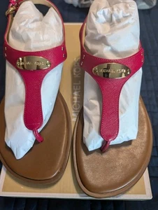 New In Box Michael Kors Dark Raspberry Plate Thong Sandals Size 8.5 - Picture 1 of 7