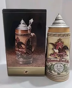 Anheuser Busch Budweiser Beer Stein 1985 con tapa edición limitada serie A numerada - Imagen 1 de 21