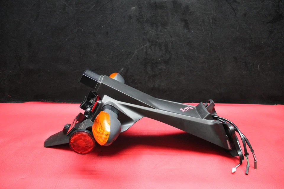 Soporte de placa OEM 17-2025 SUZUKI GSXR 1000 #7659 Foto 1 de 4