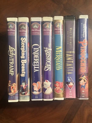Disney Masterpiece Collection VHS tapes (Lot of 7 VHS Tapes in Clamshell cases) - Image 1 of 4