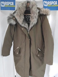 Abrigo River Island para mujer talla 10 caqui con cuello de piel - Imagen 1 de 4