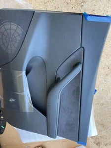 TESLA MODEL Y FRONT LEFT DOOR PRENIUM Black PANEL 2020-2022 1497294-91-B - Picture 1 of 7