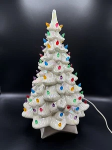 Albero di Natale Vintage Olanda Stampo Ceramica 18” Bianco Iridescente con Luci e Base - Foto 1 di 24